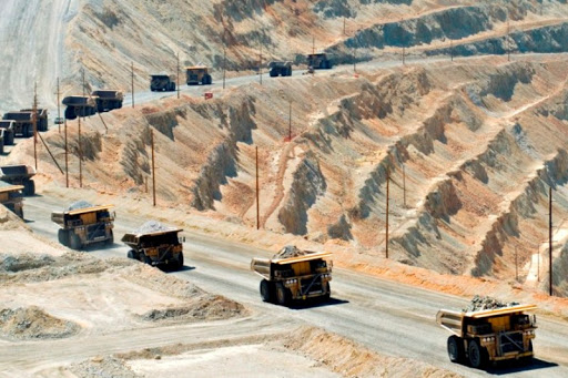«معدن، گنج پنهان» ناگفته هایی از بی مهری ها به معدن، معدن ۱.۵ میلیارد تنی سنگ آهن رها شده؛...
